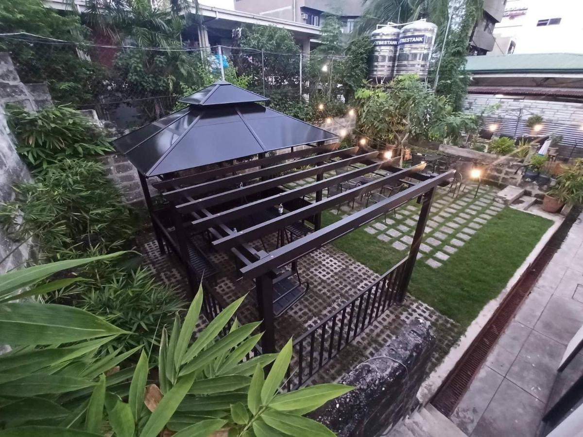 The Hub District Garden Suites Pasay Extérieur photo